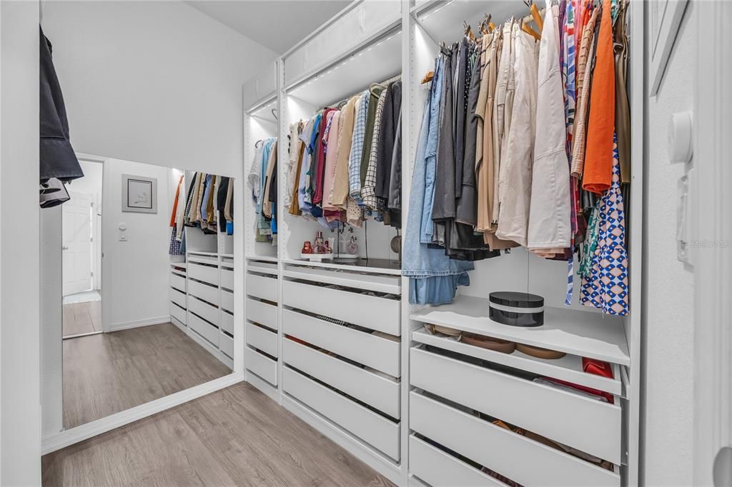 На продажу: $425,000 (3 спален, 2 ванн, 2375 Квадратных фут)