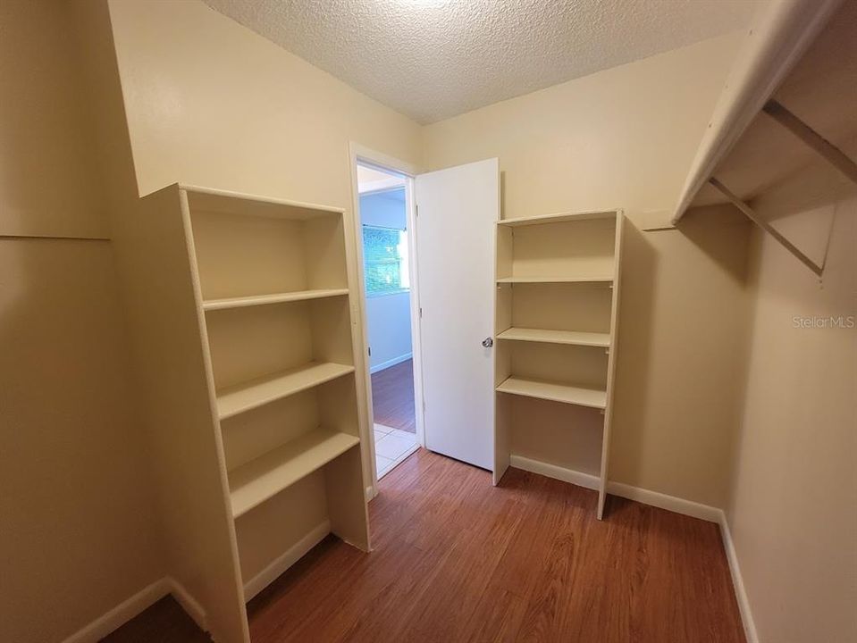 出租: $1,895 (2 贝兹, 2 浴室, 1039 平方英尺)