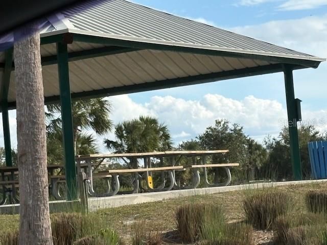 For Sale: $718,000 (3 beds, 2 baths, 1943 Square Feet)