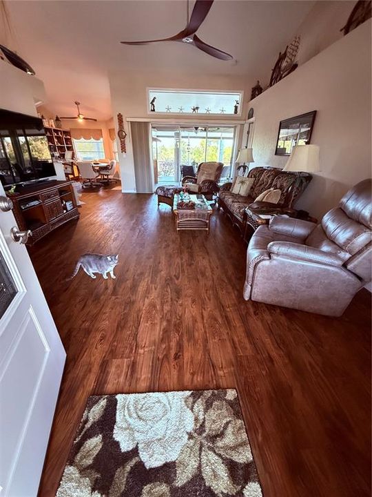 For Sale: $718,000 (3 beds, 2 baths, 1943 Square Feet)