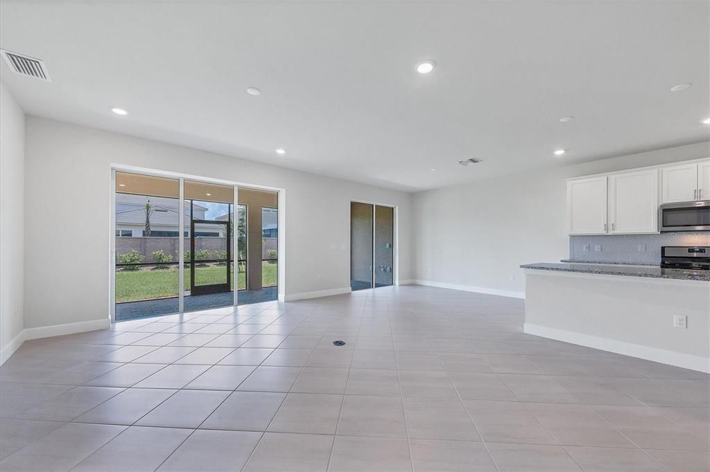 For Sale: $699,000 (5 beds, 4 baths, 2859 Square Feet)