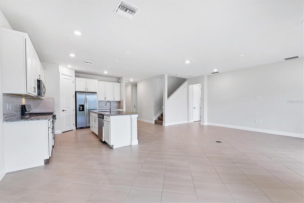 For Sale: $699,000 (5 beds, 4 baths, 2859 Square Feet)