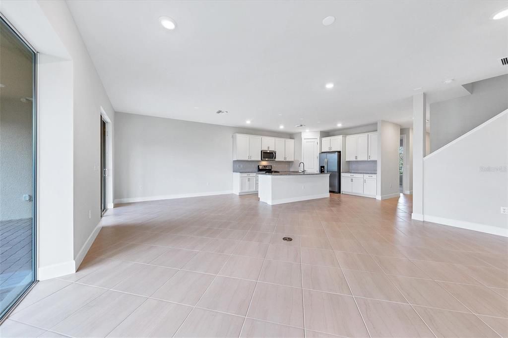 For Sale: $699,000 (5 beds, 4 baths, 2859 Square Feet)