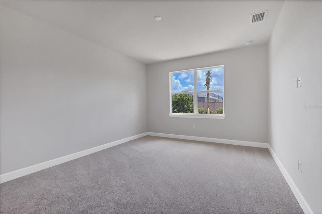 For Sale: $699,000 (5 beds, 4 baths, 2859 Square Feet)