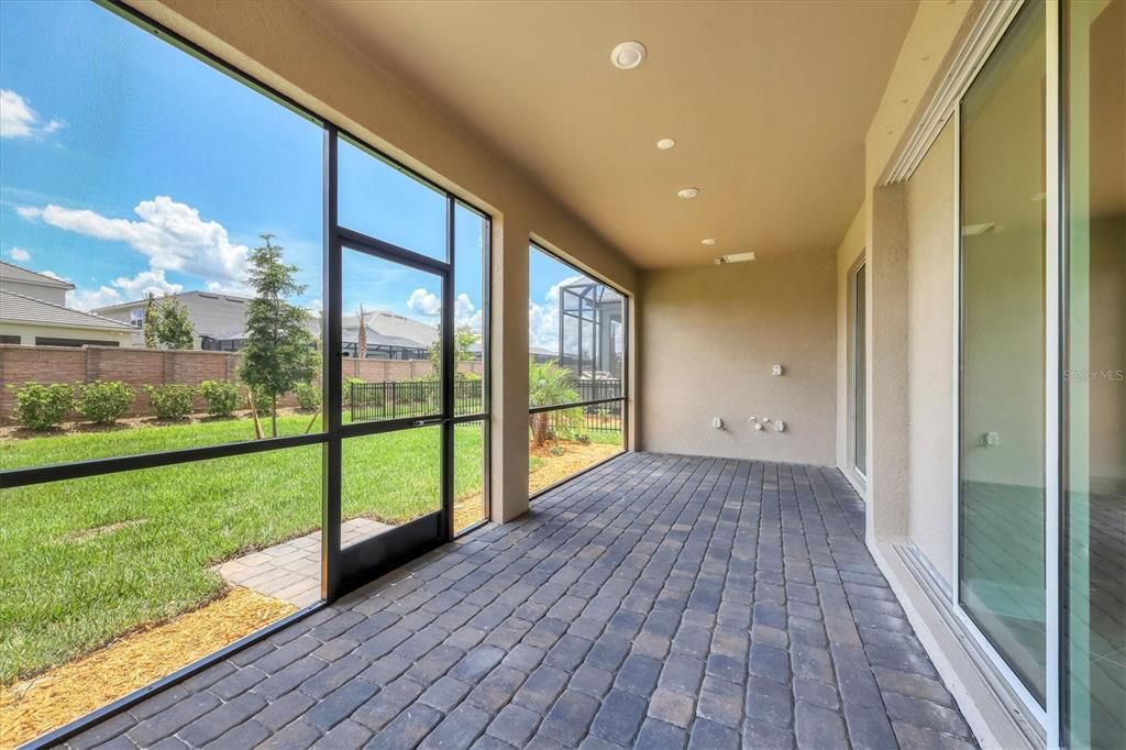 For Sale: $699,000 (5 beds, 4 baths, 2859 Square Feet)