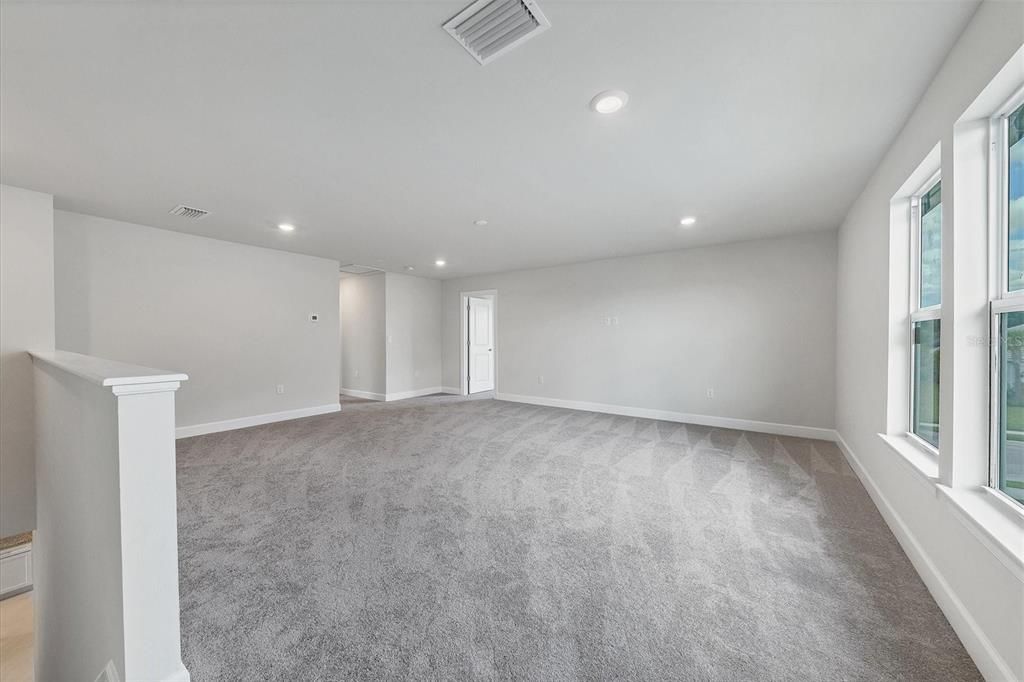 For Sale: $699,000 (5 beds, 4 baths, 2859 Square Feet)