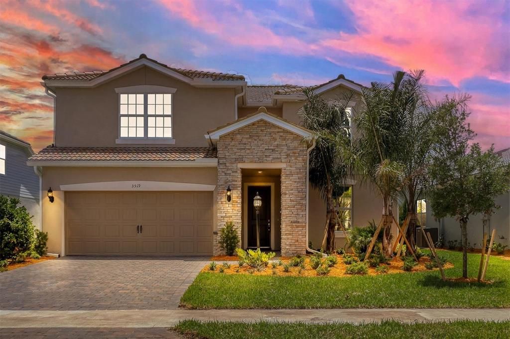 For Sale: $699,000 (5 beds, 4 baths, 2859 Square Feet)