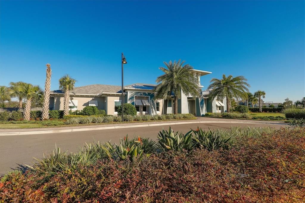 For Sale: $699,000 (5 beds, 4 baths, 2859 Square Feet)