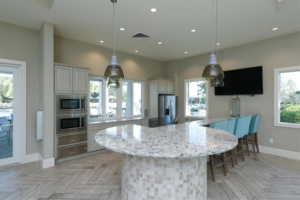 For Sale: $699,000 (5 beds, 4 baths, 2859 Square Feet)