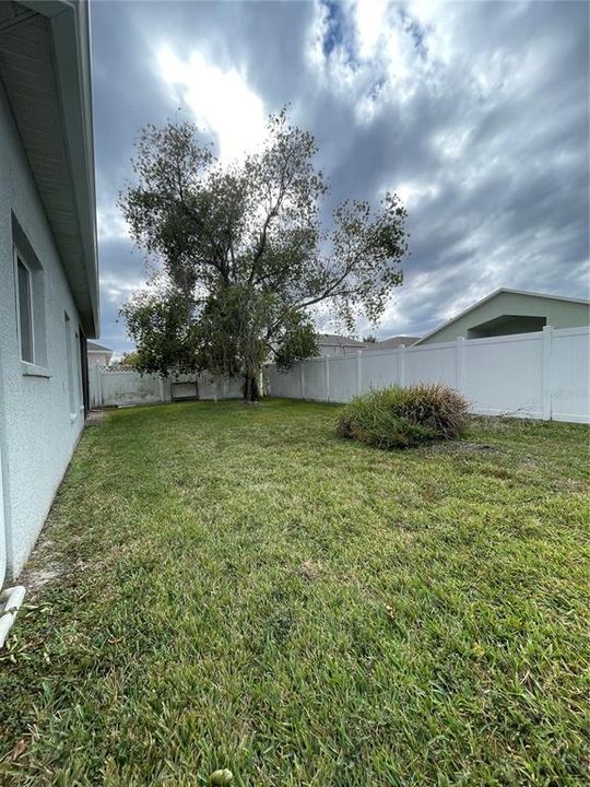 For Rent: $2,400 (3 beds, 2 baths, 1756 Square Feet)