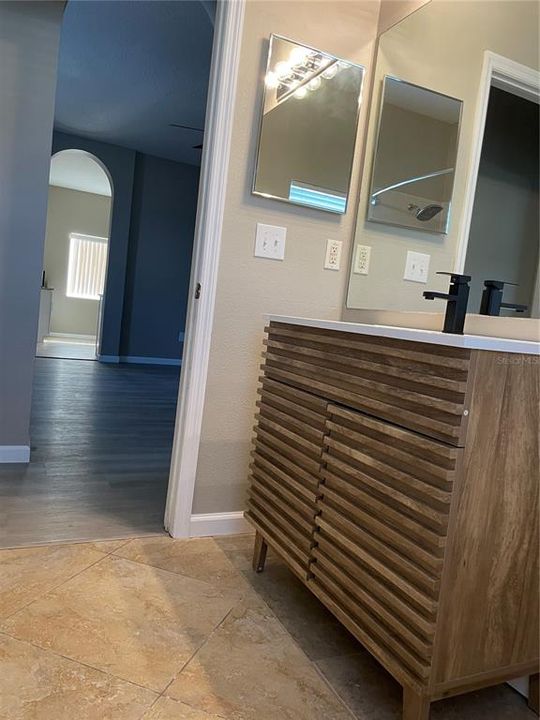 For Rent: $2,250 (3 beds, 2 baths, 1756 Square Feet)