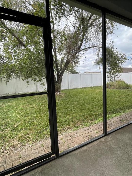 For Rent: $2,400 (3 beds, 2 baths, 1756 Square Feet)