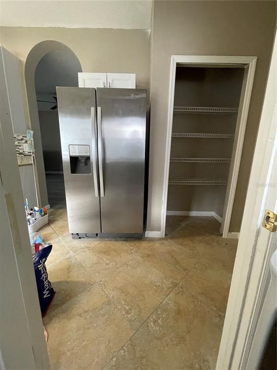 For Rent: $2,400 (3 beds, 2 baths, 1756 Square Feet)