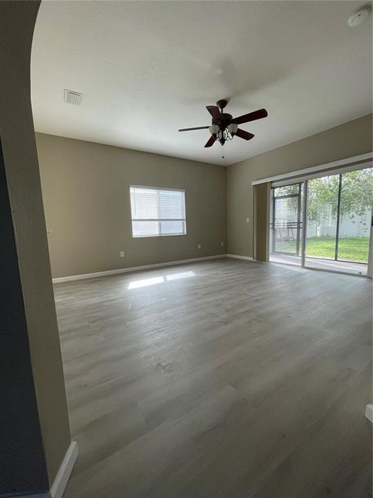 For Rent: $2,400 (3 beds, 2 baths, 1756 Square Feet)
