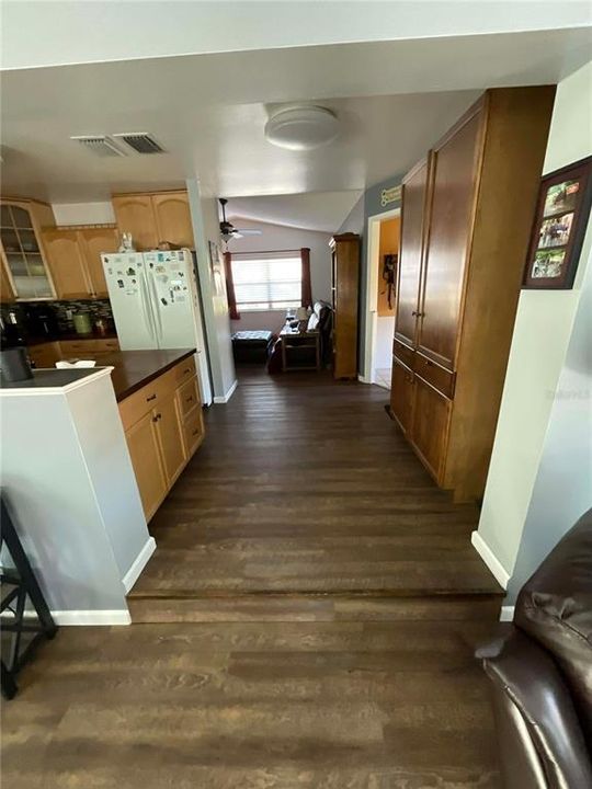 На продажу: $309,000 (3 спален, 2 ванн, 1312 Квадратных фут)