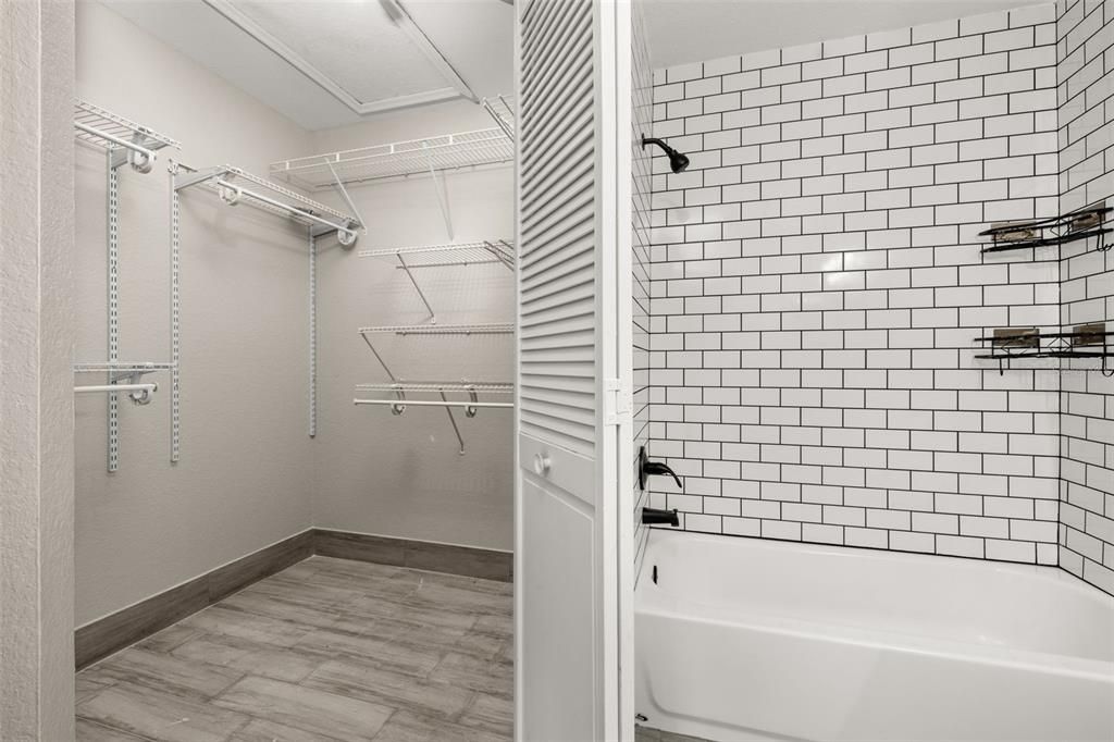 出租: $1,850 (2 贝兹, 2 浴室, 1062 平方英尺)