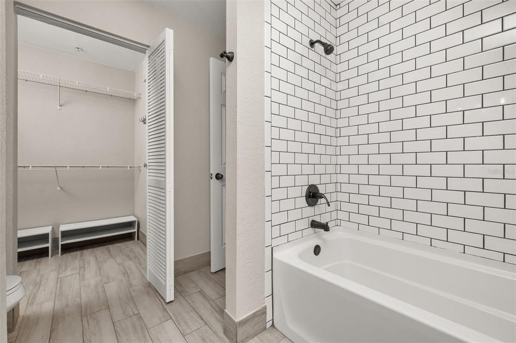 出租: $1,850 (2 贝兹, 2 浴室, 1062 平方英尺)