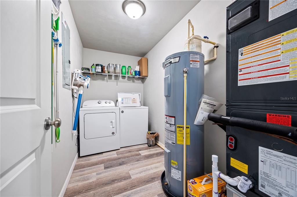 En Venta: $269,999 (3 camas, 2 baños, 1275 Pies cuadrados)