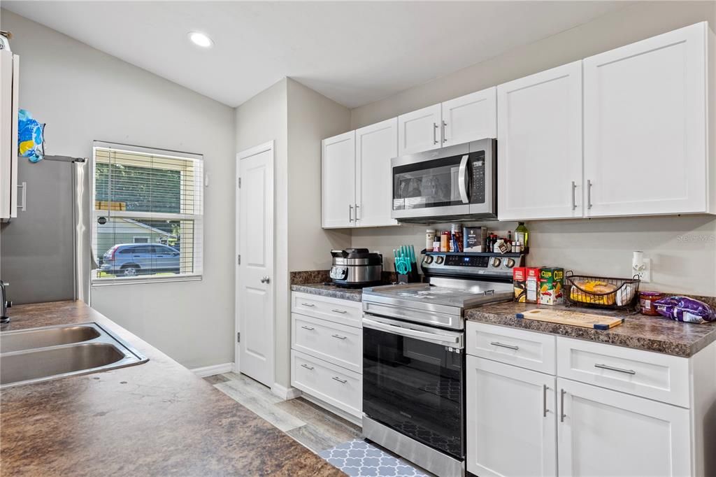 En Venta: $269,999 (3 camas, 2 baños, 1275 Pies cuadrados)