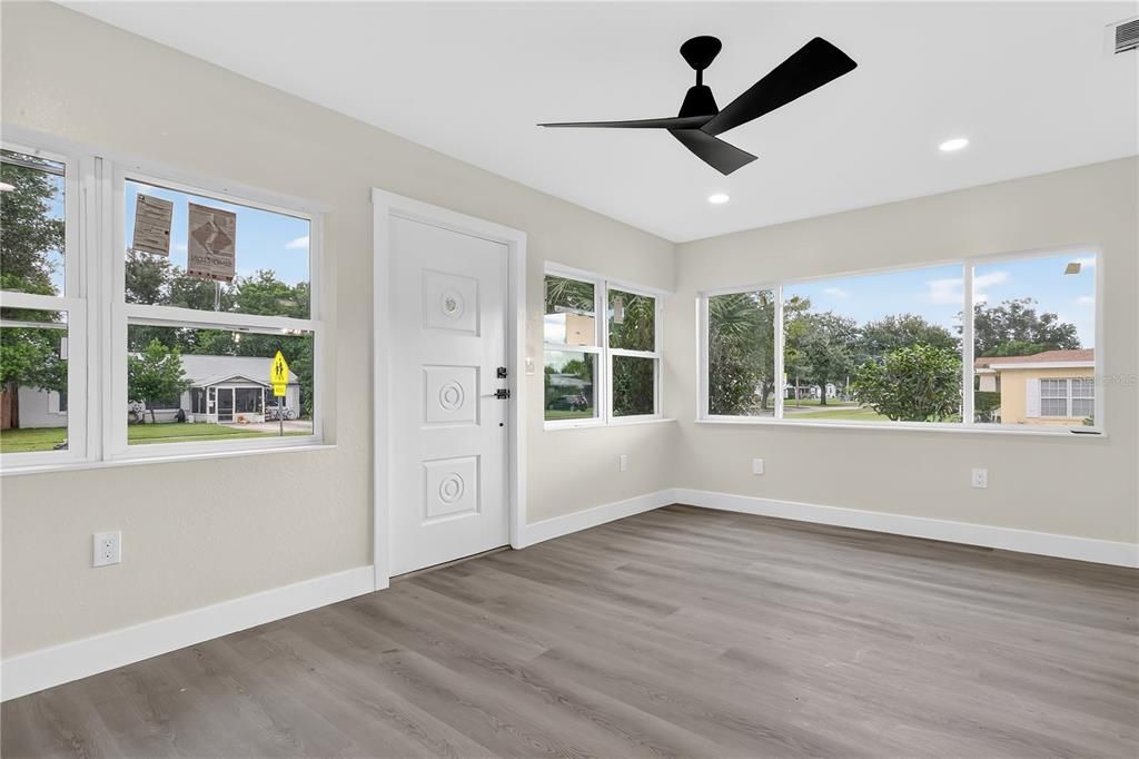 For Sale: $750,000 (0 beds, 0 baths, 2472 Square Feet)