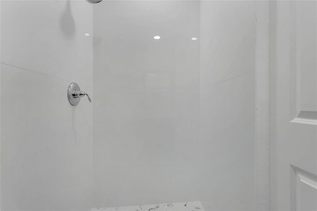 For Sale: $750,000 (0 beds, 0 baths, 2472 Square Feet)