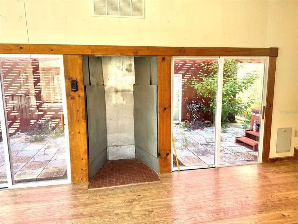 For Sale: $250,000 (3 beds, 2 baths, 2232 Square Feet)