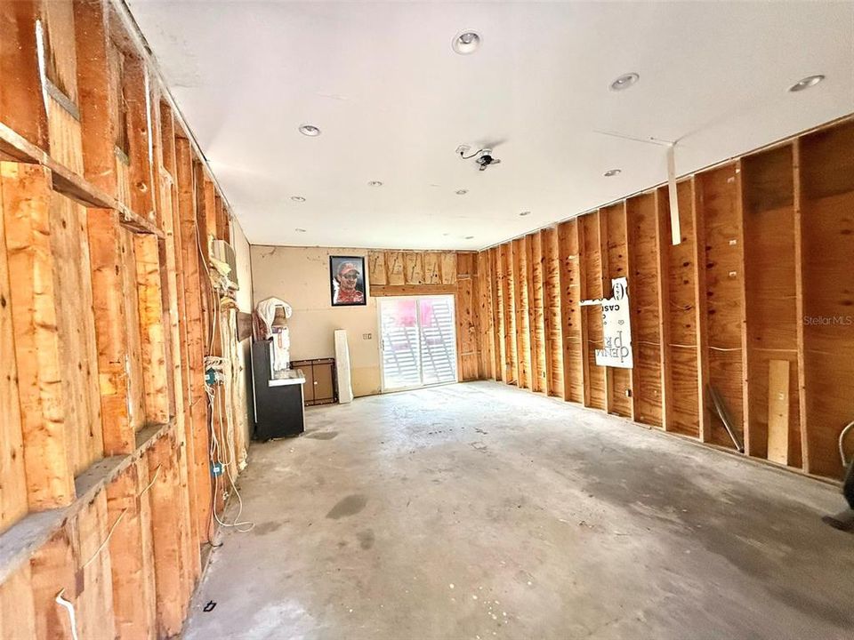 For Sale: $250,000 (3 beds, 2 baths, 2232 Square Feet)