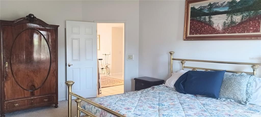 待售: $259,000 (3 贝兹, 2 浴室, 1668 平方英尺)