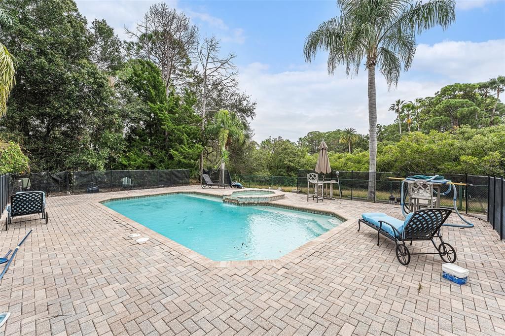 待售: $1,600,000 (5 贝兹, 4 浴室, 2536 平方英尺)