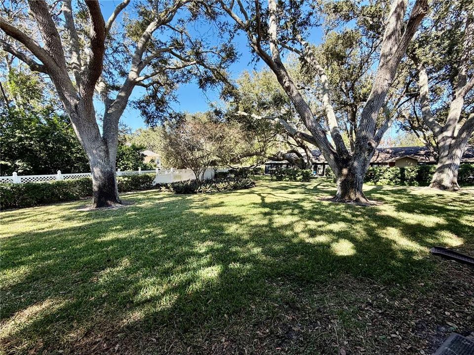 For Sale: $195,000 (2 beds, 2 baths, 730 Square Feet)