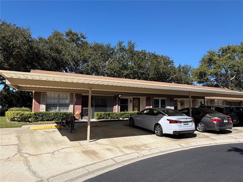 For Sale: $195,000 (2 beds, 2 baths, 730 Square Feet)