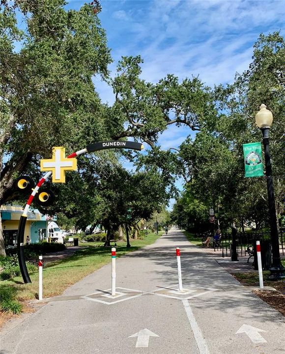 For Sale: $195,000 (2 beds, 2 baths, 730 Square Feet)