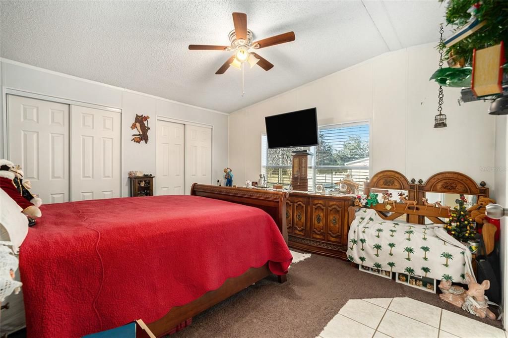 En Venta: $334,999 (3 camas, 2 baños, 1296 Pies cuadrados)