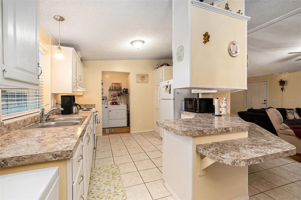 En Venta: $334,999 (3 camas, 2 baños, 1296 Pies cuadrados)