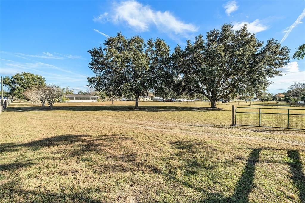 En Venta: $334,999 (3 camas, 2 baños, 1296 Pies cuadrados)