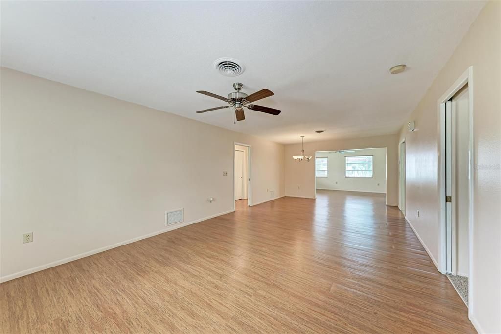 For Rent: $2,100 (2 beds, 2 baths, 1436 Square Feet)