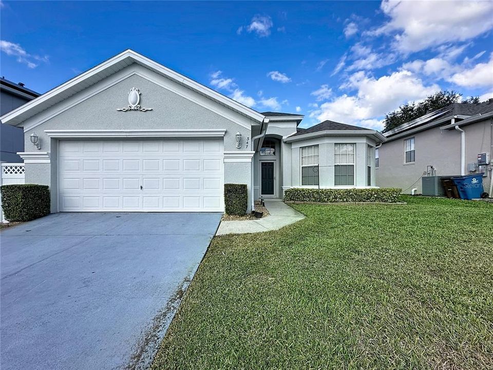 En Venta: $355,000 (4 camas, 3 baños, 1833 Pies cuadrados)