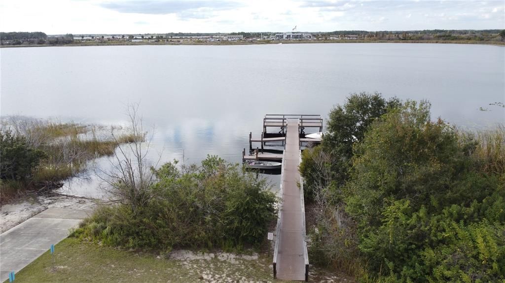 En Venta: $355,000 (4 camas, 3 baños, 1833 Pies cuadrados)