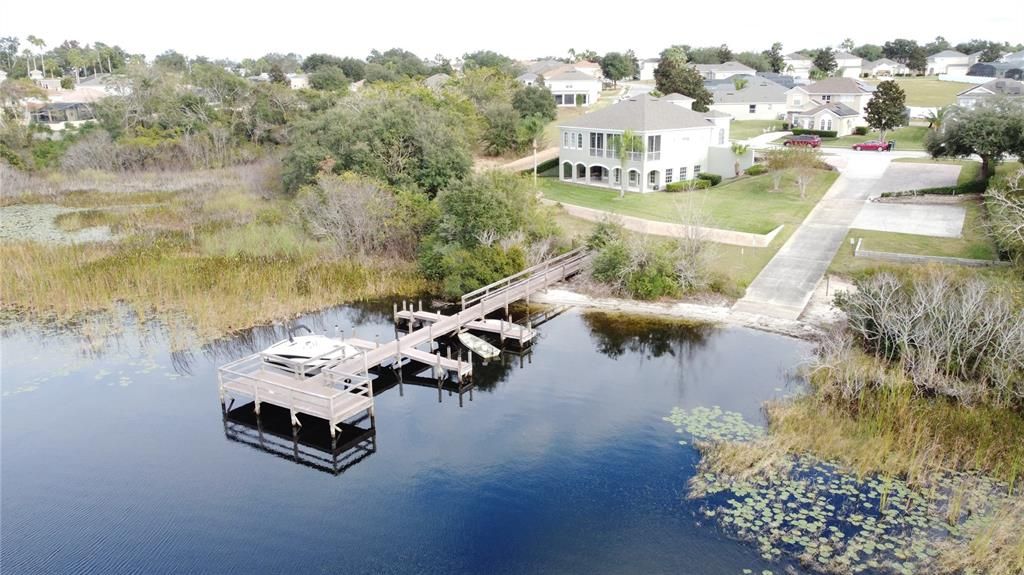 En Venta: $355,000 (4 camas, 3 baños, 1833 Pies cuadrados)