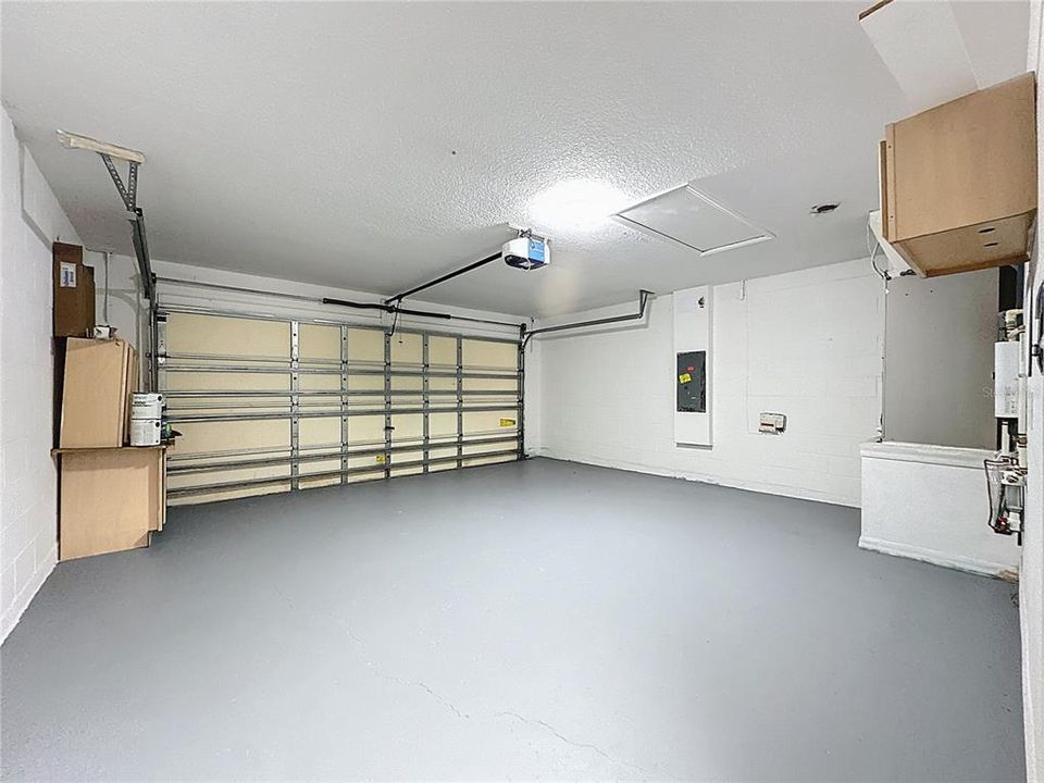 En Venta: $355,000 (4 camas, 3 baños, 1833 Pies cuadrados)