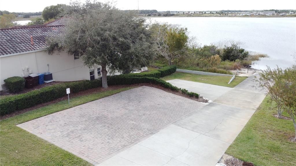 En Venta: $355,000 (4 camas, 3 baños, 1833 Pies cuadrados)