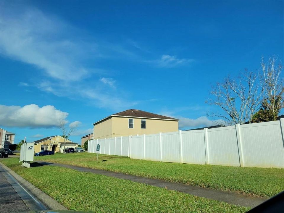 En Renta: $2,900 (4 camas, 2 baños, 2490 Pies cuadrados)