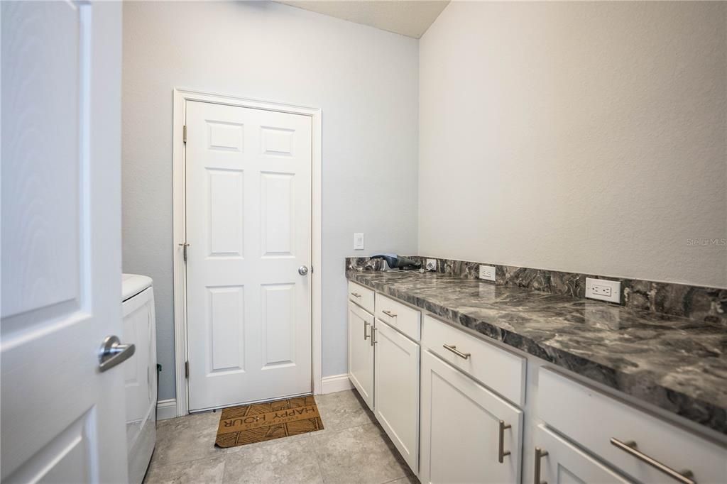 待售: $499,000 (5 贝兹, 3 浴室, 2549 平方英尺)