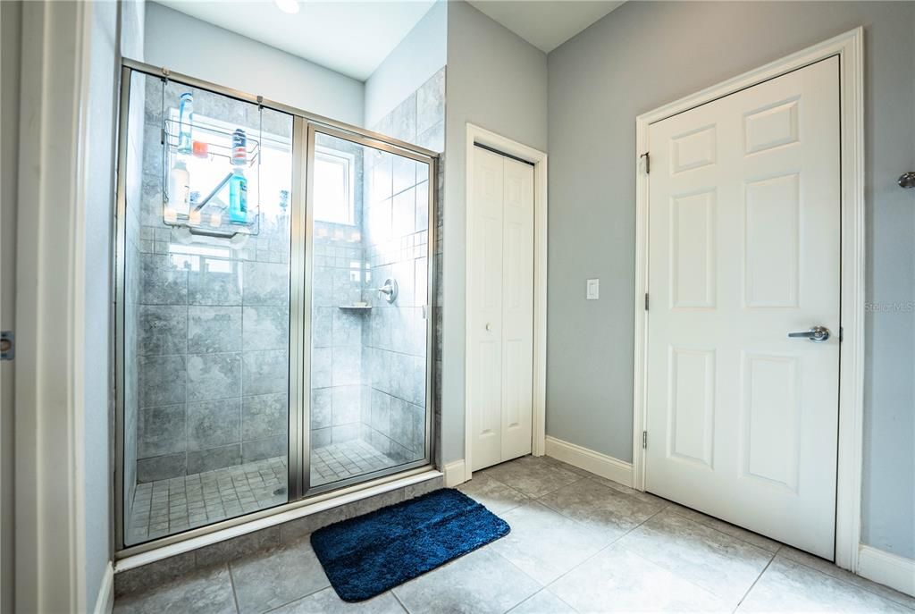 待售: $499,000 (5 贝兹, 3 浴室, 2549 平方英尺)