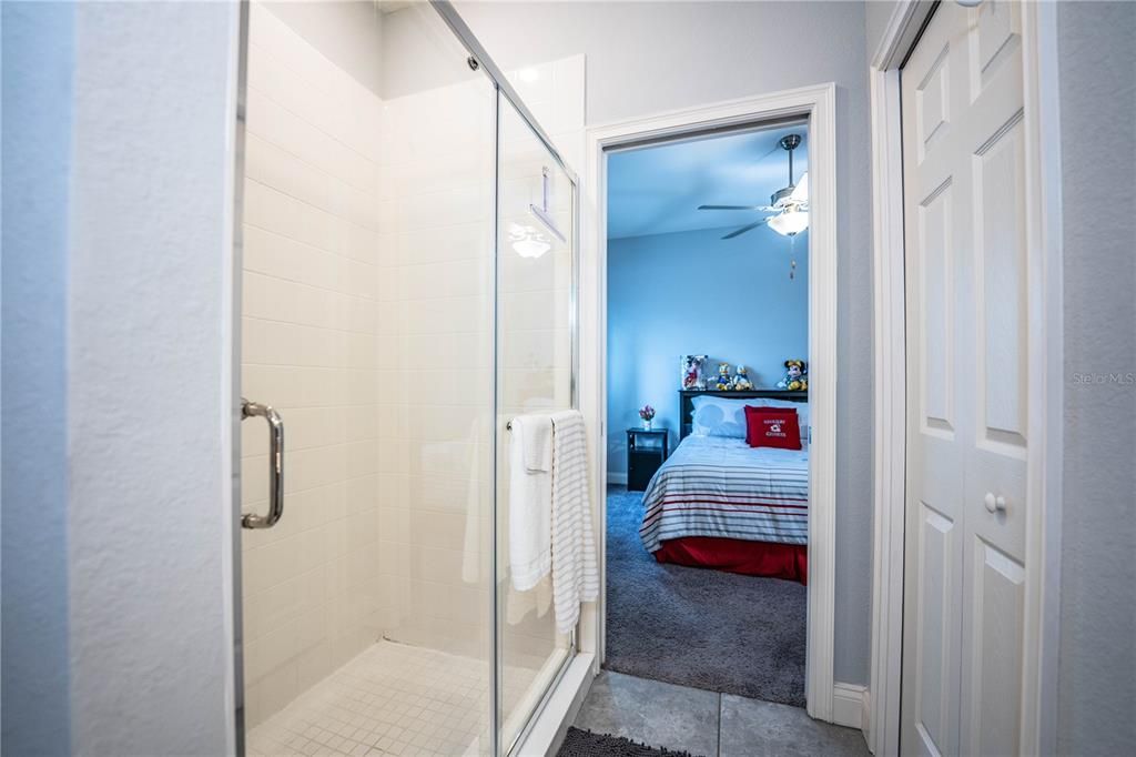 待售: $499,000 (5 贝兹, 3 浴室, 2549 平方英尺)