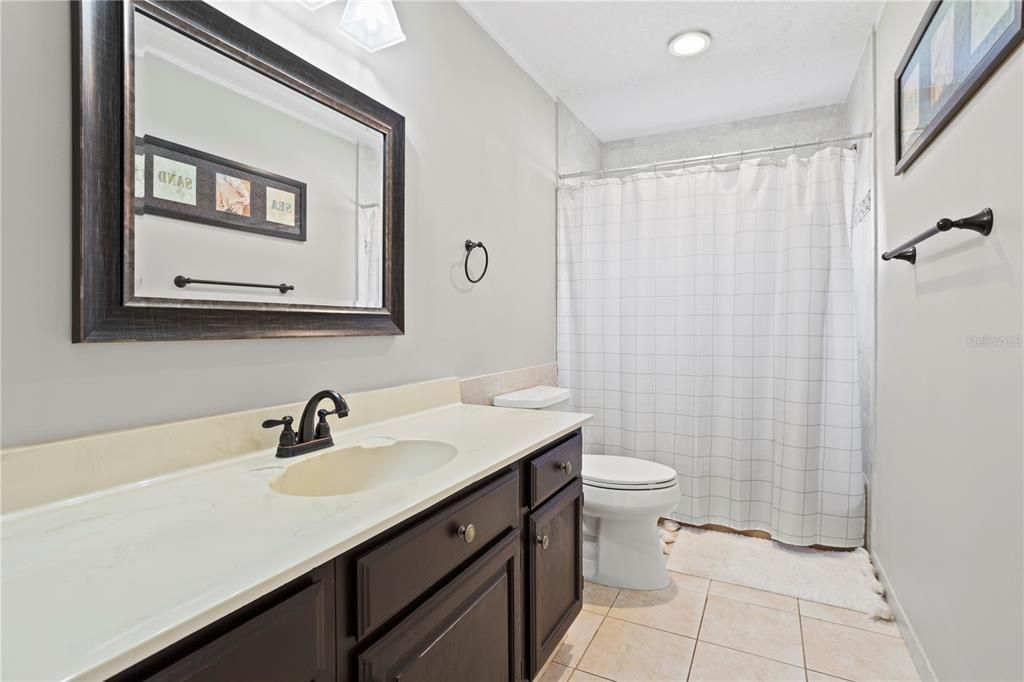 En Venta: $475,000 (3 camas, 2 baños, 1728 Pies cuadrados)