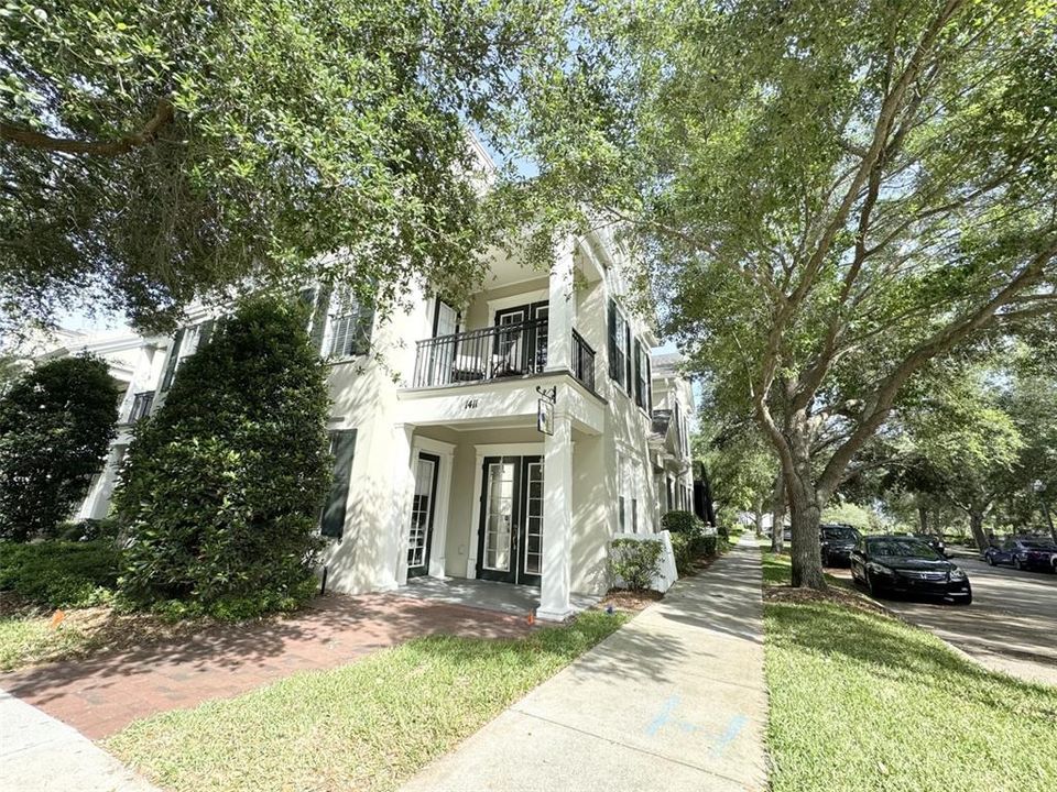 For Rent: $3,895 (3 beds, 2 baths, 2054 Square Feet)