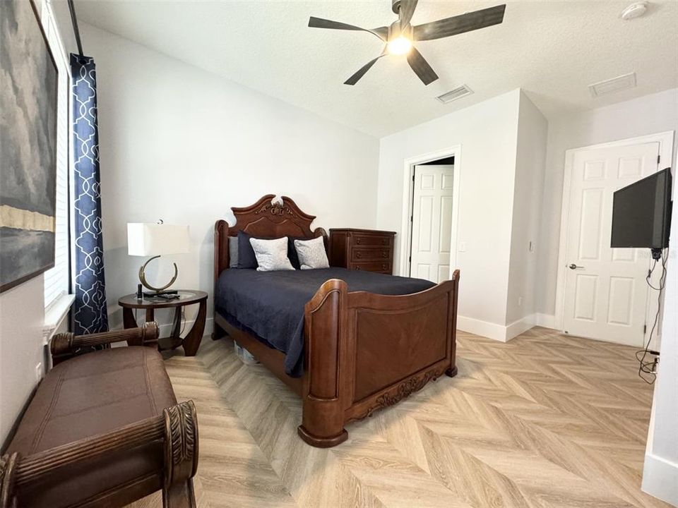 For Rent: $3,895 (3 beds, 2 baths, 2054 Square Feet)