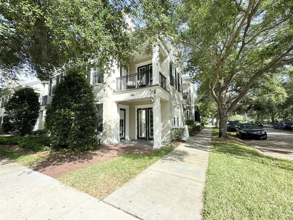 For Rent: $3,895 (3 beds, 2 baths, 2054 Square Feet)