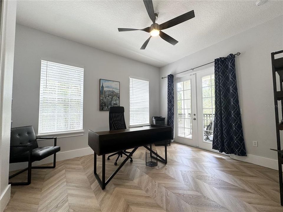 For Rent: $3,895 (3 beds, 2 baths, 2054 Square Feet)